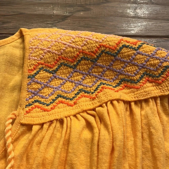 Free People Market Embroidered V-neck Top - Picture 4 of 7